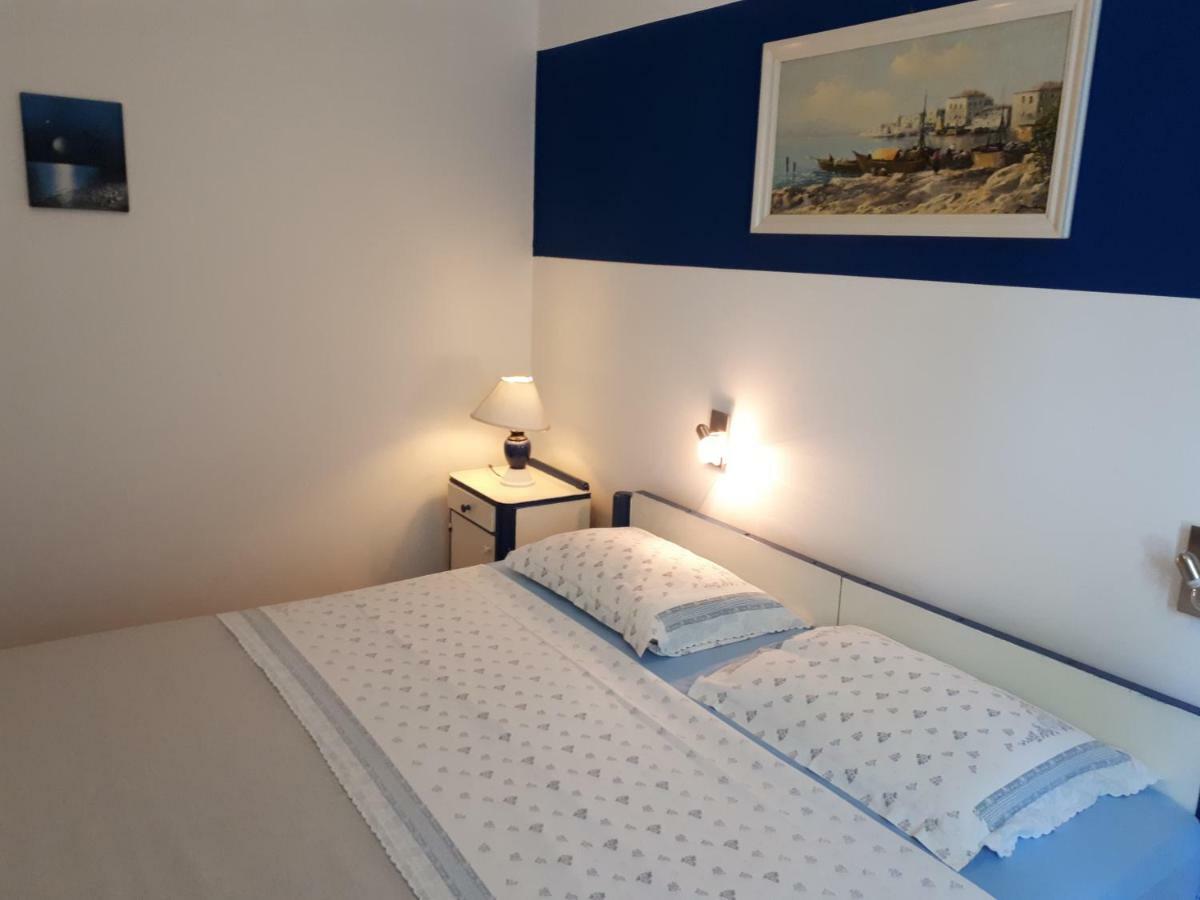 Apartmani Matas Petrcane Exteriör bild