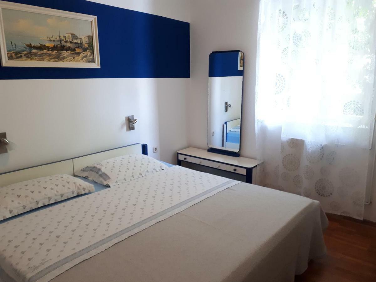 Apartmani Matas Petrcane Exteriör bild