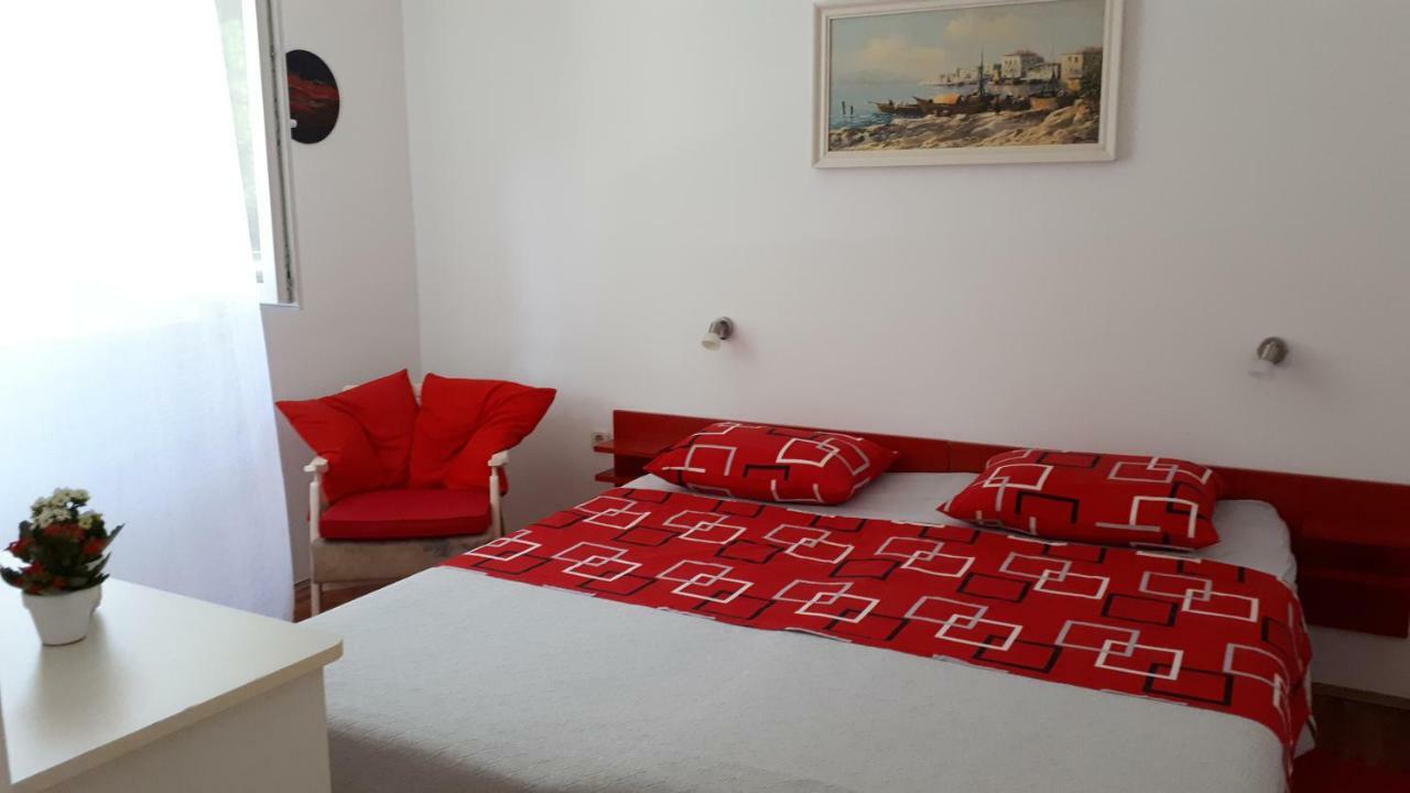 Apartmani Matas Petrcane Exteriör bild