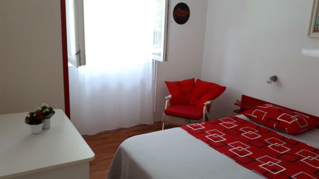 Apartmani Matas Petrcane Exteriör bild