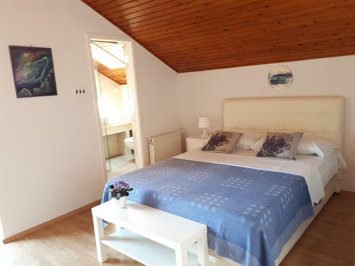 Apartmani Matas Petrcane Exteriör bild