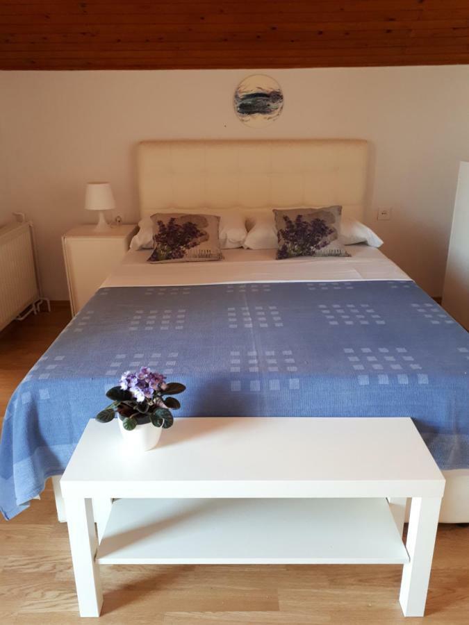 Apartmani Matas Petrcane Exteriör bild