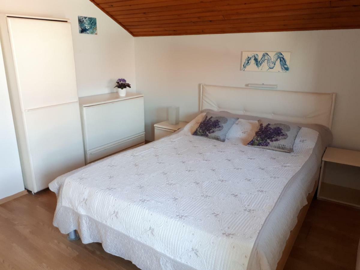 Apartmani Matas Petrcane Exteriör bild